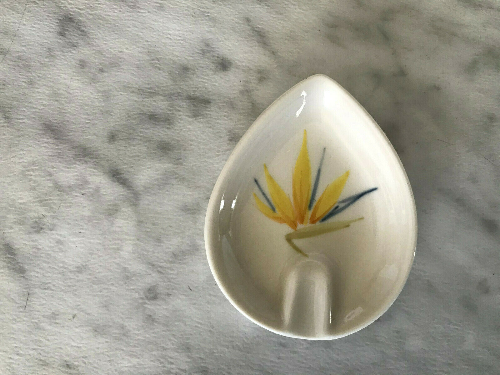 Vintage Winfield Ware Bird Of Paradise Individual Ashtrays Or Butter Pat